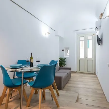 Therightplace4you Romafontanellaborghese Appartement