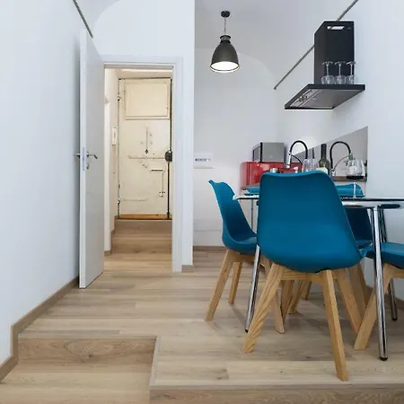Therightplace4you Romafontanellaborghese Appartement